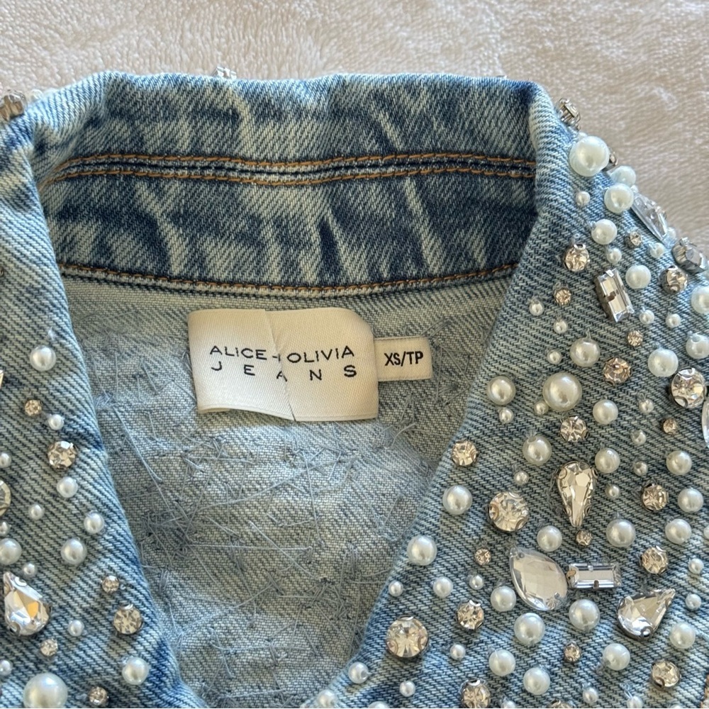 NWOT! Alice + Olivia Nelson Embellished Denim Jacket, Size XS - Picture 14 of 17